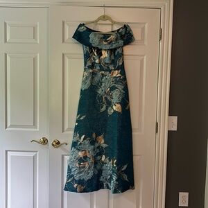 *WOO* Teri Jon Ball-gown Size 2